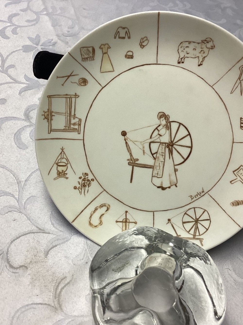 SPINNING WHEEL DECORATIVE PLATE. UNIQUE. MUST SEE !!! SIGNED